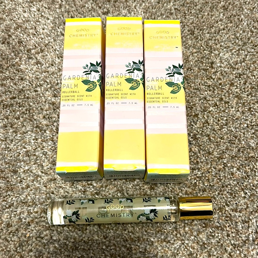 NIB 3 Good Chemistry Gardenia Palm Rollerball Perfume Essential Oils 0.25 FL OZ